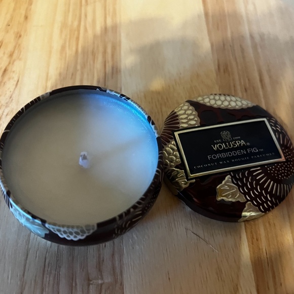 Voluspa Forbidden Fig scented mini candle NWT - Picture 3 of 5